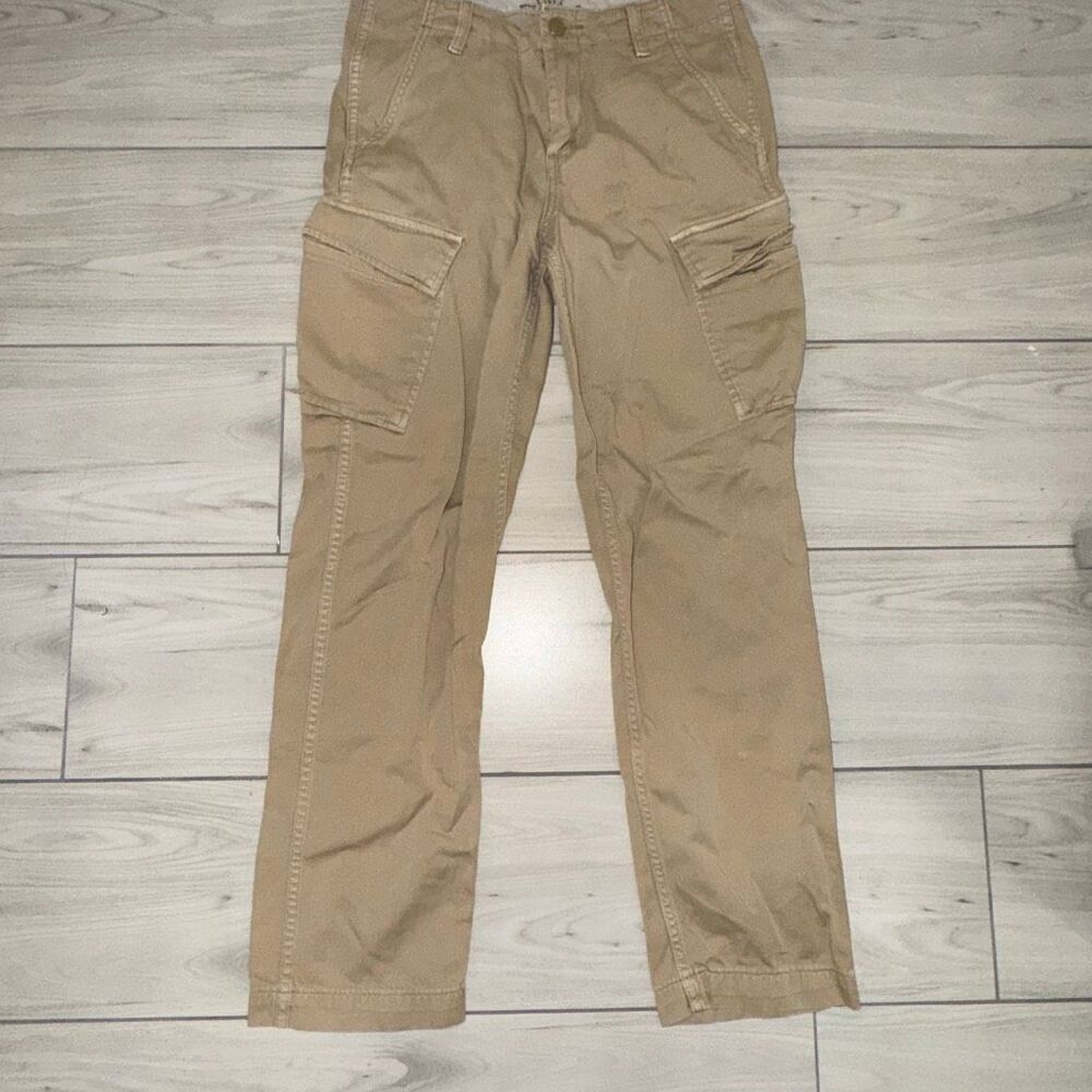 Levi's XX Cargo Taper pants waist 29 inches and length 32 in a beige color, fea